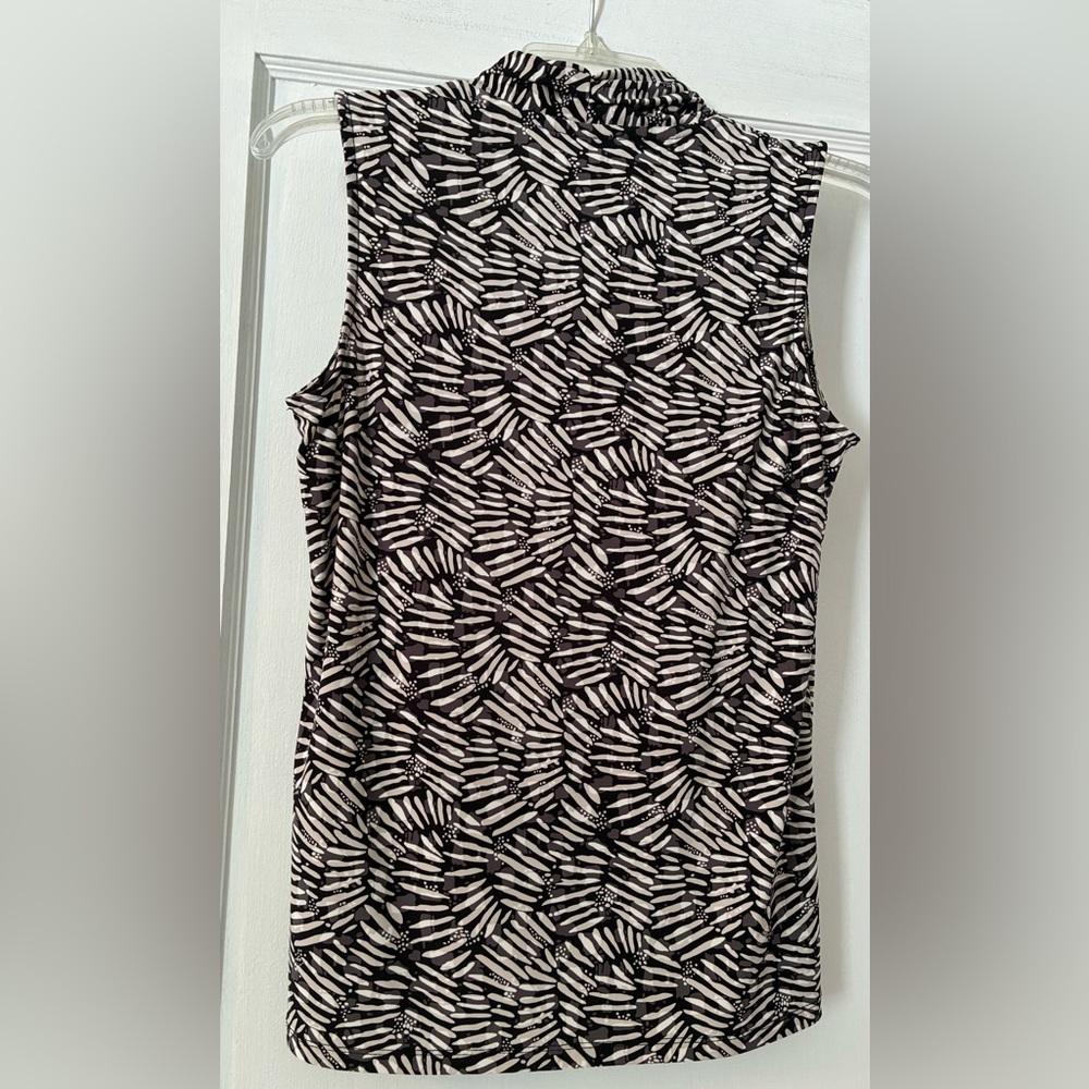 Anne Klein Monochrome Patterned Top - Picture 2 of 6